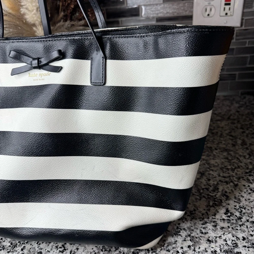 Kate Spade | Women’s Black and White Striped Tote Bag
